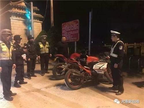 男子吃瓜飙车事件视频