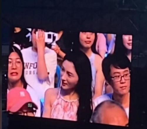 网络男女吃瓜视频